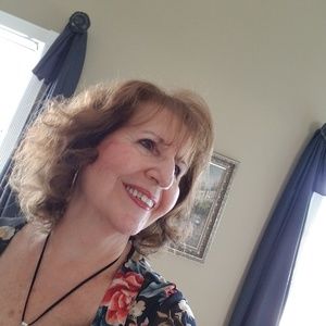 Meet your Posher, Donna